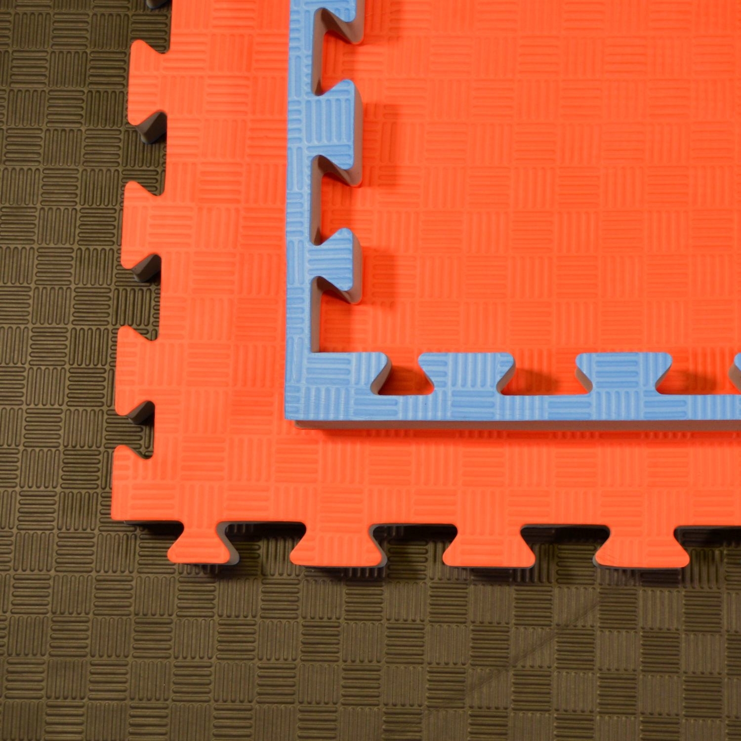 SET: Kampfsportmatten Wendematte Regular Edition VERZAHNT / 100 x 100 x 4cm / BLAU-ROT 16 Stück