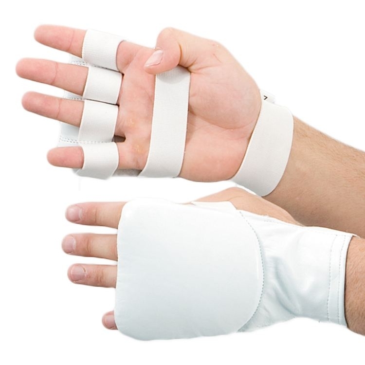 Karate Faustschützer Echtleder flach weiß mit Klett L