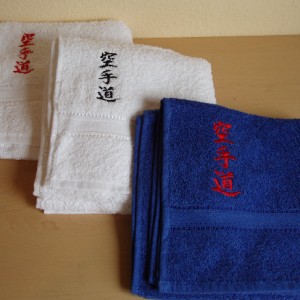 Handtuch KARATE - verschiedene Farben -