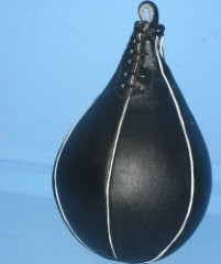 Boxbirne, schwarz Echtleder (ohne Speedball-Haken)