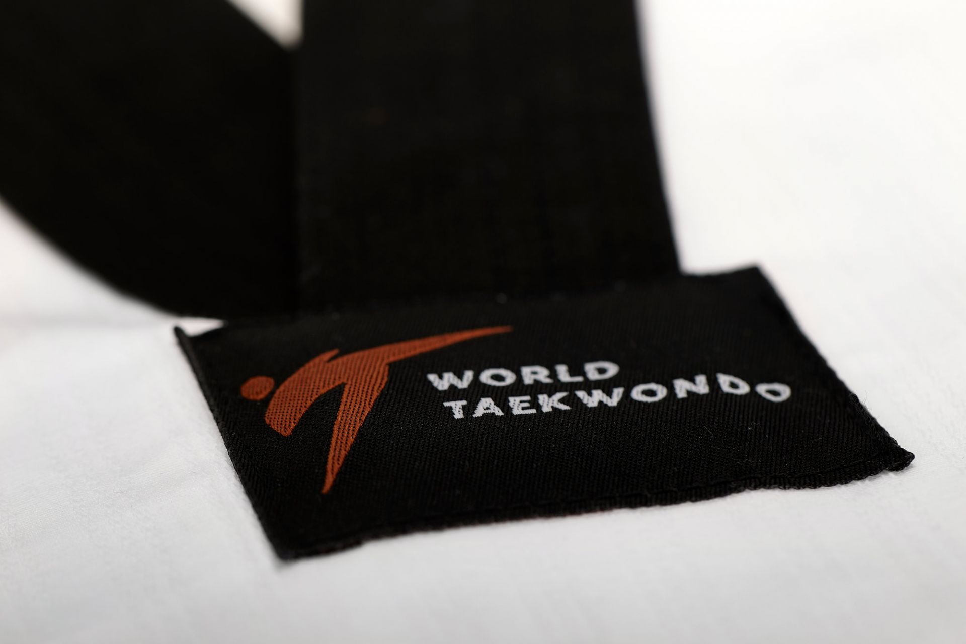 Adidas Taekwondo Anzug ADI Champ II mit schwarzem Revers 210cm