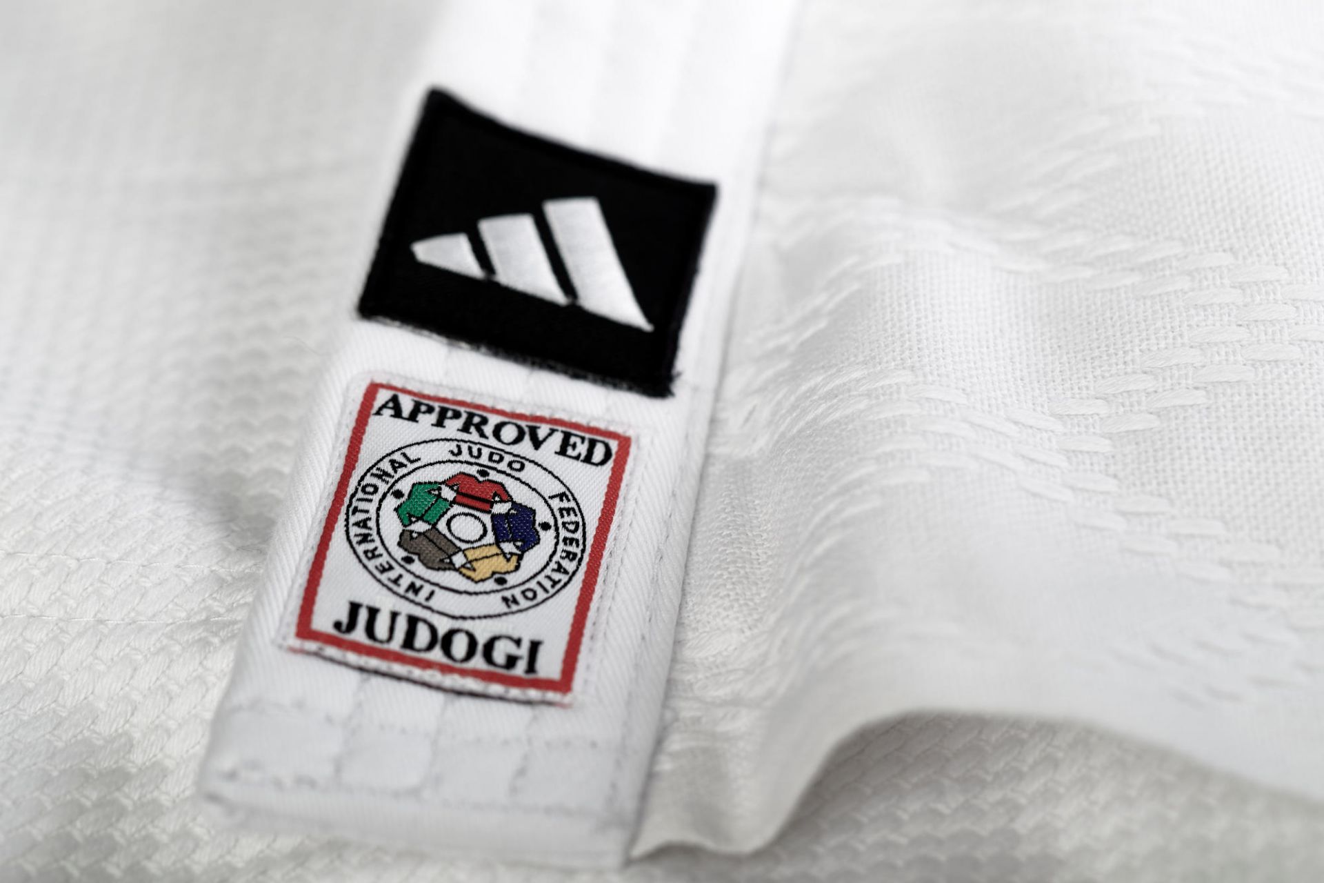 adidas Judoanzug "CHAMPION III" IJF Schulterstreifen REGULAR weiß