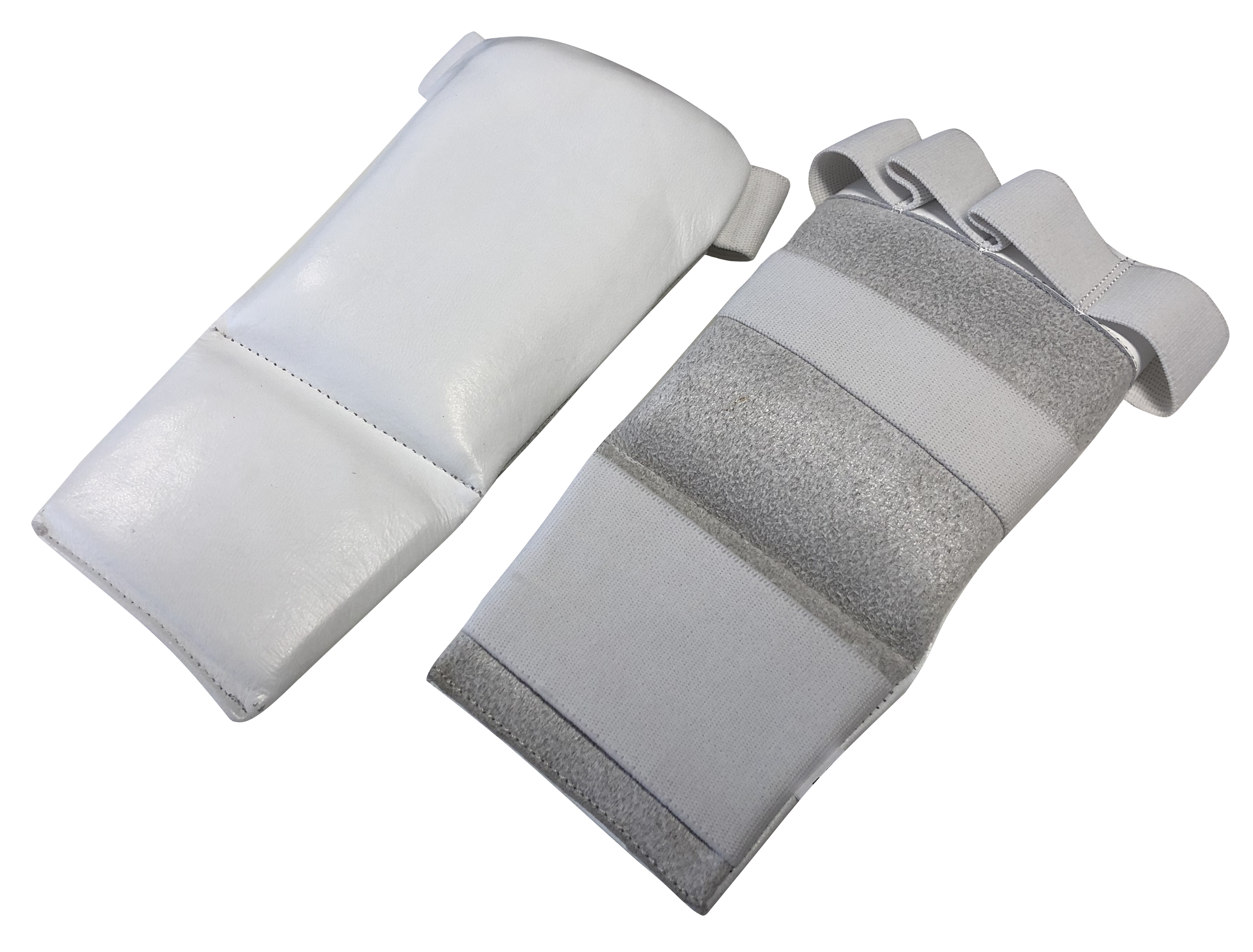 Karate Faustschützer Echtleder flach weiß mit Elastikbund, ohne Klett