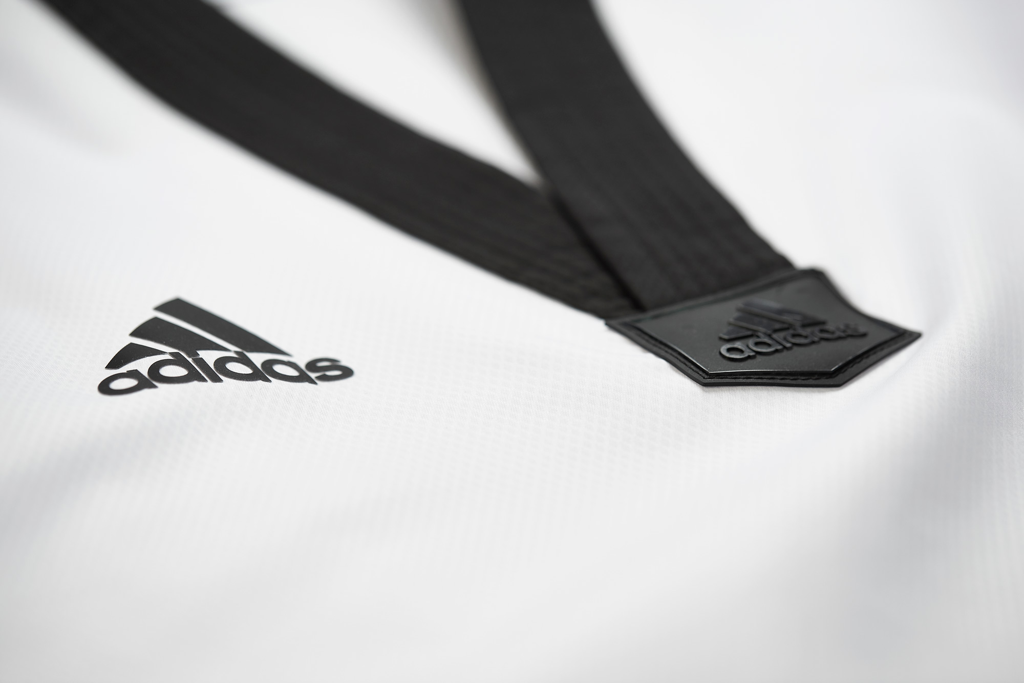 Adidas Taekwondo Anzug Adi Flex mit Streifen ADITFL02 210