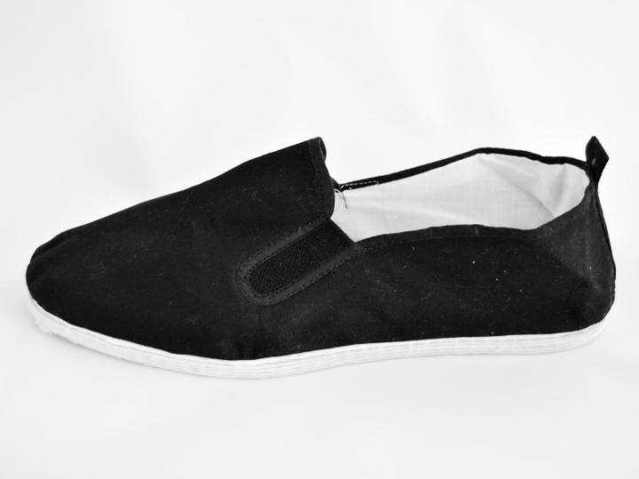 Kung-Fu Schuhe Outdoor Basic mit schwarzer Gummisohle 46